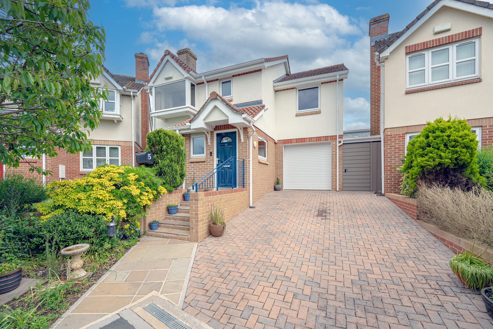Whitethorn Vale, Brentry, BS10