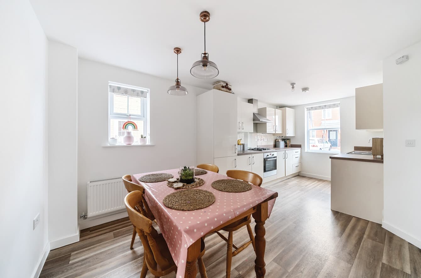 Feltham Close, Wells, BA5